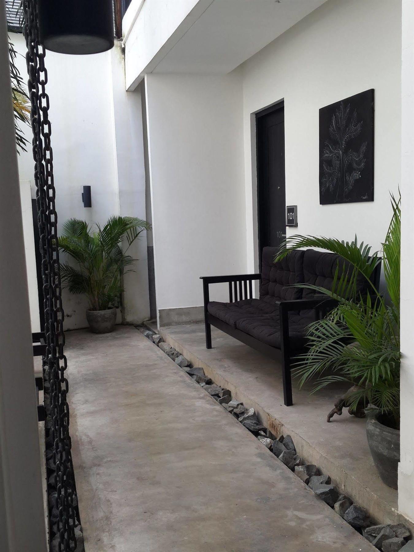Hotel Ofuro Phnom Penh Esterno foto